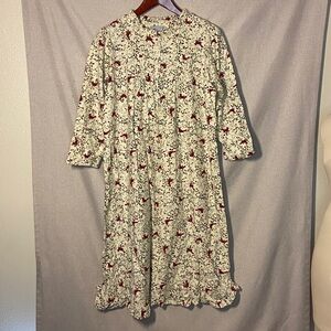 Only Necessities Red and White Floral Nightgown. Size L. New.